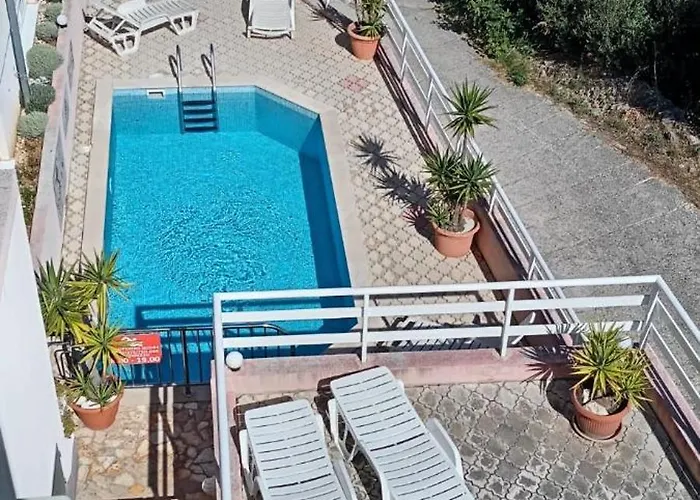 Seaview Apt, Communal Swimming Pool, 250m To Beach, Parking, 4km To Old Town Apartmán Trogir