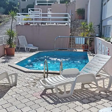 Seaview Apt, Communal Swimming Pool, 250m To Beach, Parking, 4km To Old Town 公寓