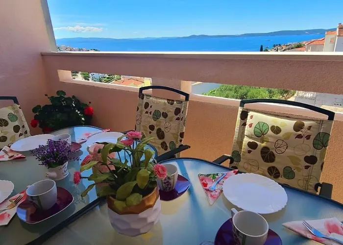 Seaview Apt, Communal Swimming Pool, 250m To Beach, Parking, 4km To Old Town 公寓 特罗吉尔