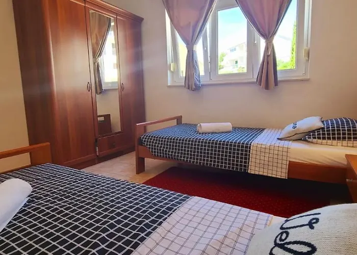 公寓 Seaview Apt, Communal Swimming Pool, 250m To Beach, Parking, 4km To Old Town